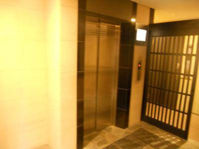 プレサンス京都四条烏丸クロスのその他|エレベーター