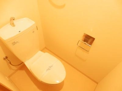 プレサンス京都四条烏丸クロスのトイレ|浴室乾燥機付きバス