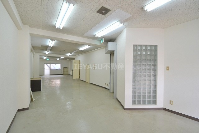 舟入MKビルの内装