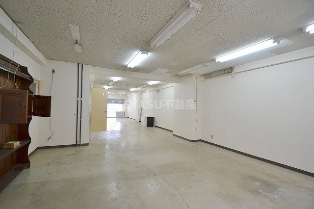 舟入MKビルの内装