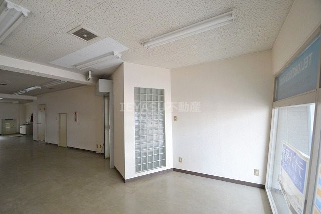 舟入MKビルの内装