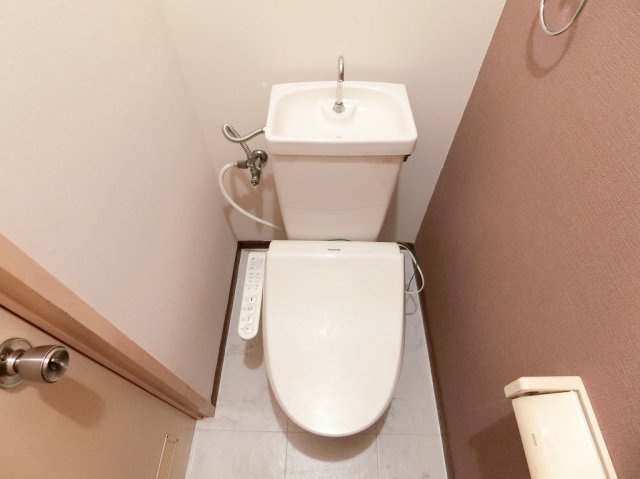 セリエ諏訪野【キャッシュバック対象物件】のトイレ|ゆったりとした空間のトイレです