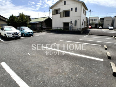 【駐車場】 | ＳｕｒｐｌｕｓＴｗｏライフ | 駐車場があるので、車を買う予定の方も安心です