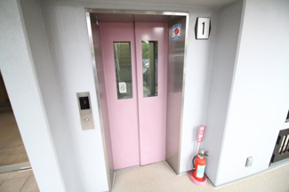 【その他共用部分】 | エレベーターを完備したマンション♪