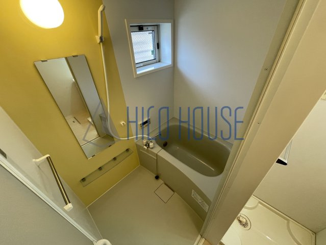 セータ サクラーレの浴室