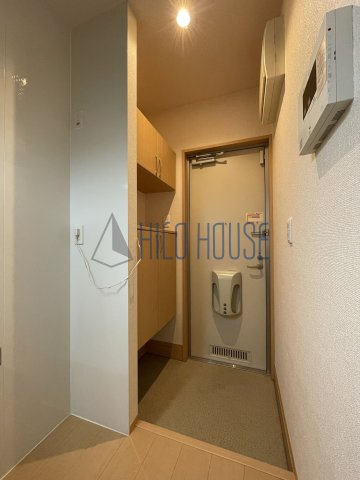 セータ サクラーレの玄関