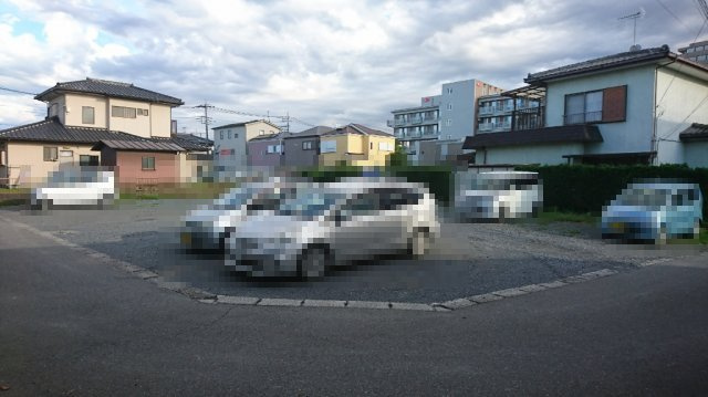長峰鶴ヶ丘駐車場の外観