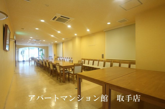 山中屋本店ビルの内装