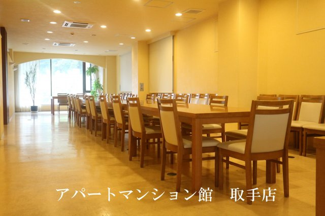 山中屋本店ビルの内装