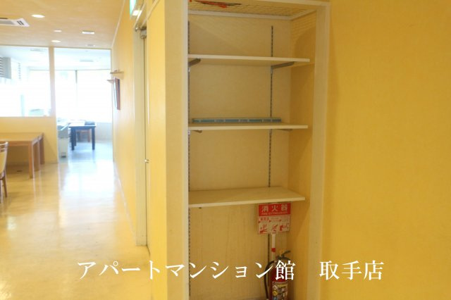 山中屋本店ビルの収納