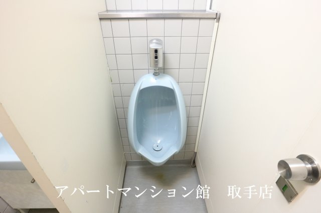 山中屋本店ビルのトイレ