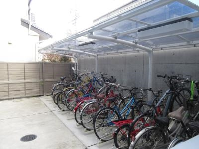 RAN-NIJOの駐車場|駐輪場