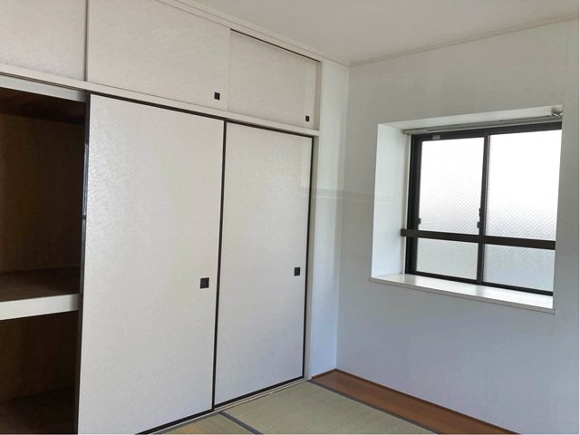 【和室】 | パレス大倉山 | 南東向き和室6帖☆天袋付き押入れがあります♪寝具をすっきり収納できるので和室は寝室にもオススメ☆