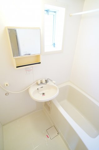 ガーデンヒルB棟の浴室