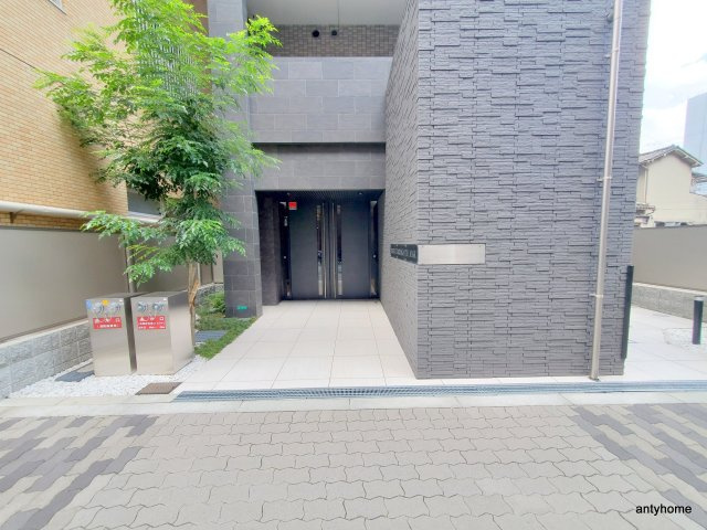 エスリード新大阪ザ・マーク 仲介手数料無料のエントランス