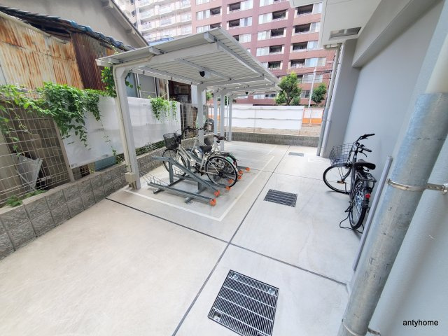エスリード新大阪ザ・マーク 仲介手数料無料の駐車場