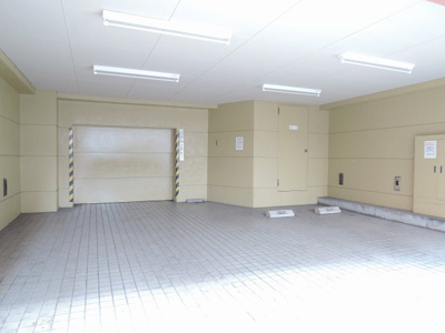【駐車場】 | 長者町ビジネスマンション | 駐車場入口