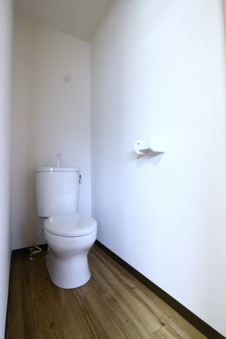 東垂水２丁目戸建のトイレ