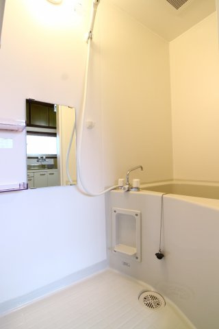 東垂水２丁目戸建の浴室