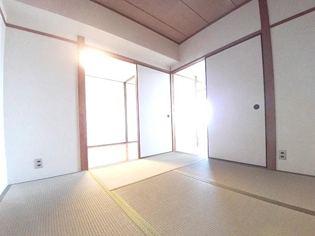 ガーデンハイツ魚崎の居間・リビング
