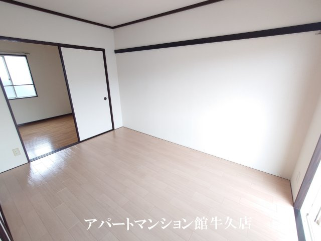 サンピアみどり野の洋室