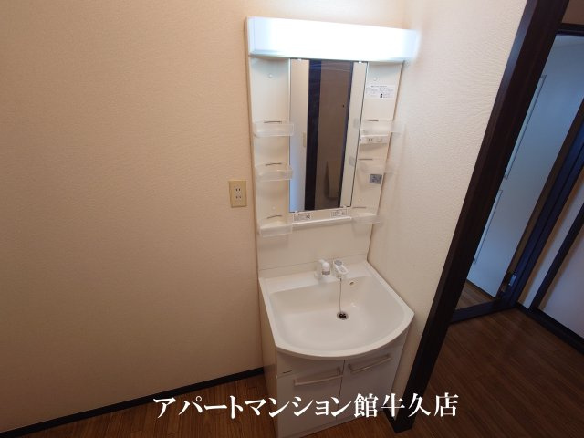 サンピアみどり野の独立洗面台