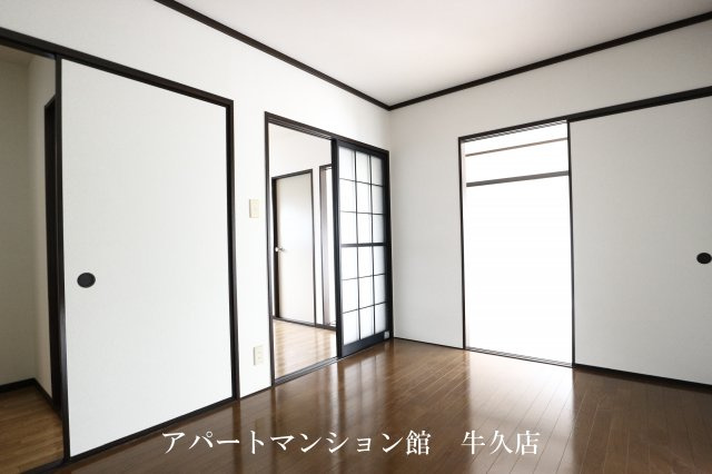 サンピアみどり野の居間・リビング