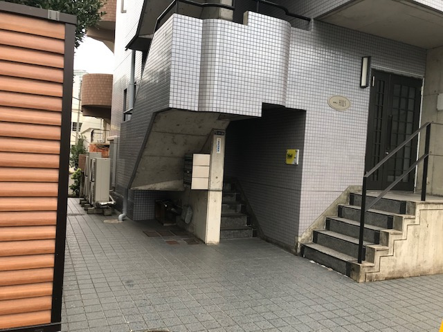 南青山ヒルズのエントランス