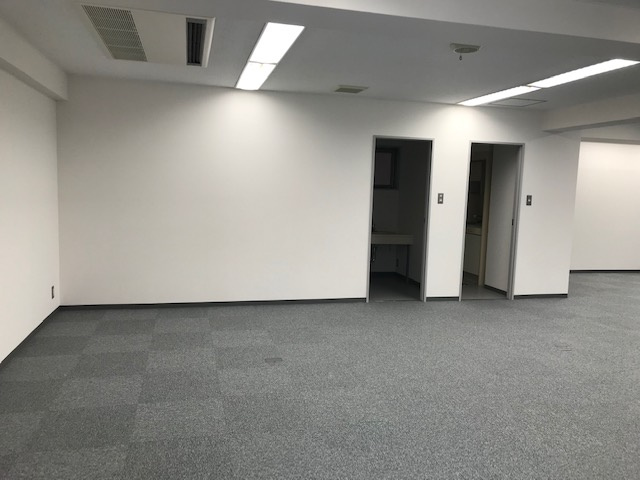 南青山ヒルズの居間・リビング