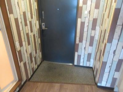 アルティスタ姉小路の玄関