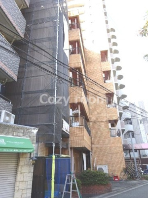 【外観】 | キャロル江坂 | 外観は落ち着いています。