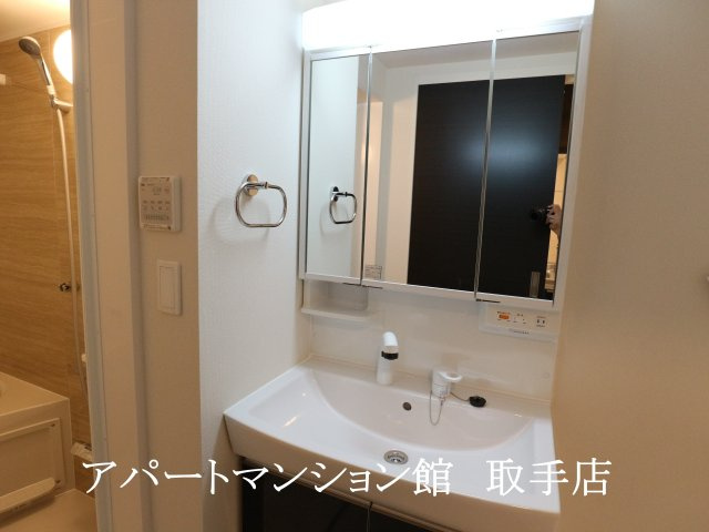 ルピナスの独立洗面台