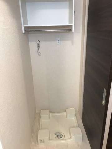 イグレット 2番館の内装|室内洗濯機置場