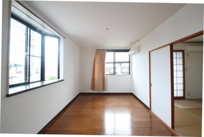 【居間・リビング】 | ヴィラミツキ | 使いやすいリビングです