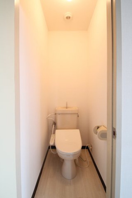 【トイレ】 | ヴィラミツキ | 温水洗浄便座です