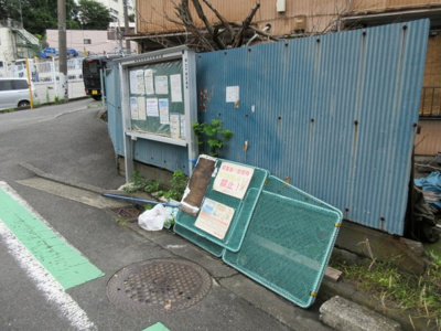【その他】 | 橘荘５号館 | ゴミ捨て場　物件裏です