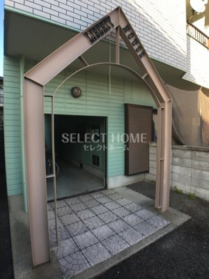 【エントランス】 | リバティハウス | エントランスです