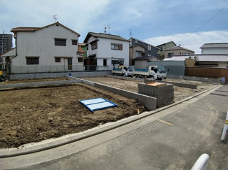 【前面道路含む現地写真】