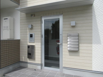 【エントランス】 | ハーモニーテラス御厨中（八戸ノ里賃貸） | オートロック付きです