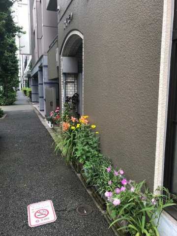TYビルのエントランス