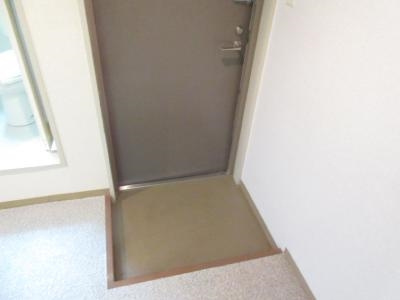 ドゥエル嵯峨の荘の玄関