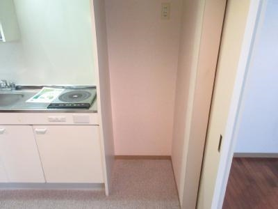 ドゥエル嵯峨の荘のその他|冷蔵庫設置スペース