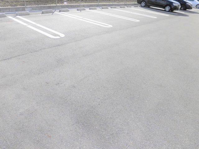 セレーノの駐車場