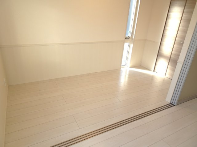 リヴエールMの洋室