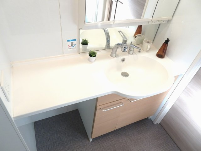 リヴエールMの独立洗面台