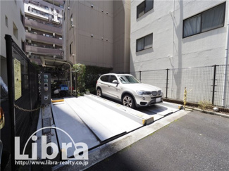 【駐車場】 | アパートメンツタワー麻布十番