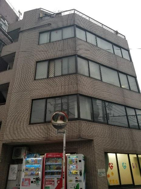 データバンビルの外観