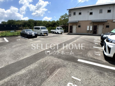 【エントランス】 | ヴィレッジゆたかⅣ | ゆとりのあるエントランスです