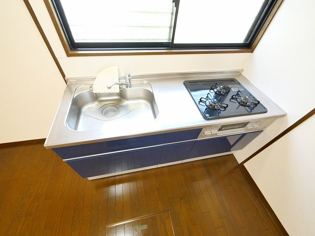 エモンド高の原のキッチン