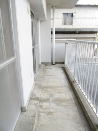 【バルコニー】